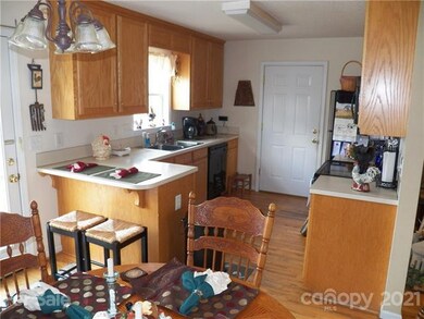 1751 Riverstone Dr, Lincolnton, NC 28092 - photo 5