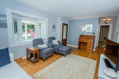 9 Beverly St, Saratoga Springs, NY 12866 - photo 6