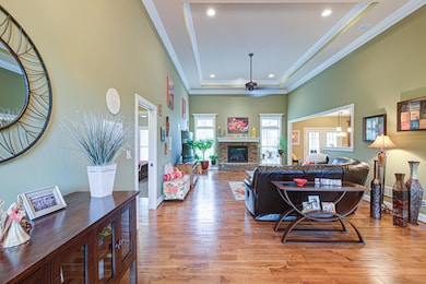 1414_Shakes_Creek_Way-7