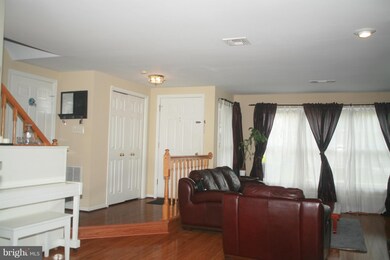 4046 Chetham Way unit 17, Woodbridge, VA 22192 - photo 3