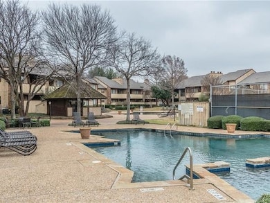 1304 Harwell Dr unit 4821, Arlington, TX 76011 - photo 2