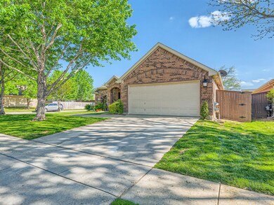 2620 Clubhouse Dr, Denton, TX 76210 - photo 2