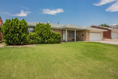 2311 Rancho Ln, Alamogordo, NM 88310 - photo 2
