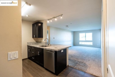 Bridgewater unit 3213, Emeryville, CA 94608 - photo 5