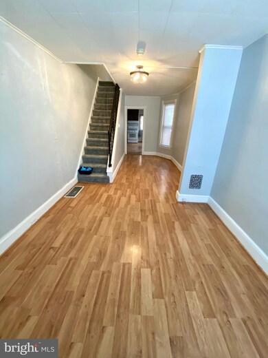 358 Linden St, Reading, PA 19604 - photo 2