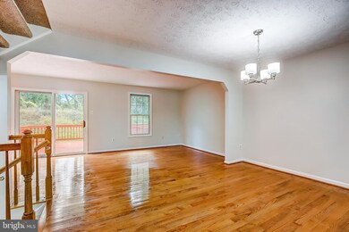 7951 Brightmeadow Ct, Ellicott City, MD 21043 - photo 3