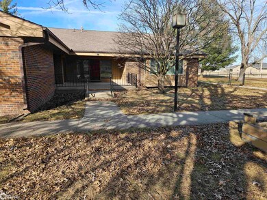 517 E Ayers St, Osceola, IA 50213 - photo 3