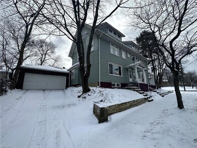 1725 Compton Rd, Cleveland, OH 44118 - photo 2