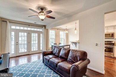 25208 Briargate Terrace, Chantilly, VA 20152 - photo 6