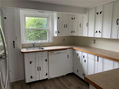 7 Eadie St, Newport, RI 02840 - photo 6