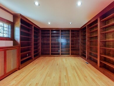 38 Daniels St, Hopedale, MA 01747 - photo 7