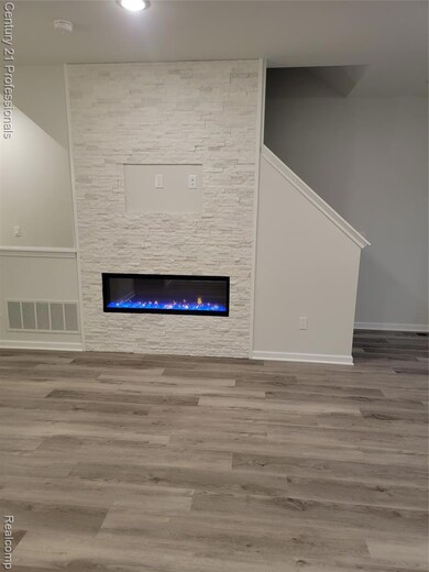 4813 Parkside Ln, Troy, MI 48383 - photo 4