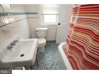4706 Almond St unit 8, Philadelphia, PA 19137 - photo 6