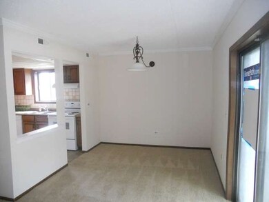 1221 Chalet Rd unit 100, Naperville, IL 60563 - photo 5