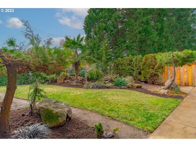 210 W 5th St, Newberg, OR 97132 - photo 7