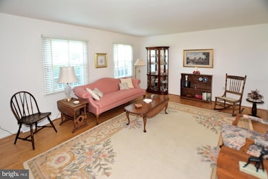 38661 Pheasant Hill Ln, Hamilton, VA 20158 - photo 3