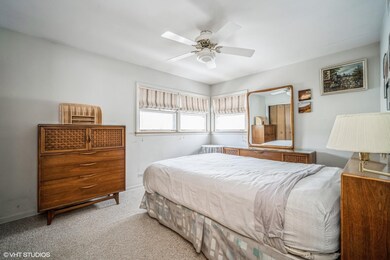 32 Glenview Rd, Glenview, IL 60025 - photo 7