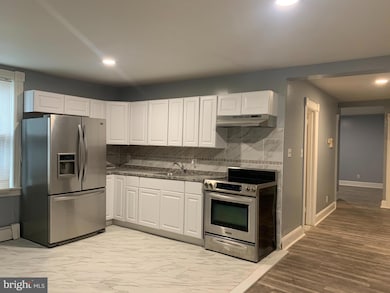 314 W State St, Trenton, NJ 08618 - photo 6