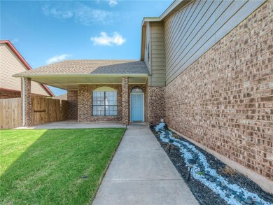1421 NE 25th St, Moore, OK 73160 - photo 3