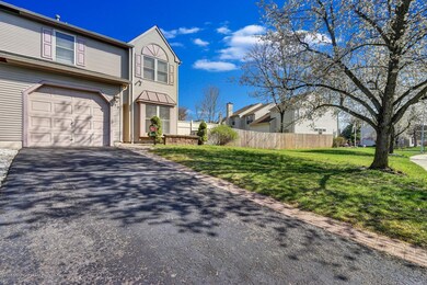 15 Longbrook Ln Freehold NJ-large-004-27