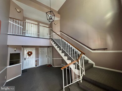 12918C Grays Pointe Rd unit 12918C, Fairfax, VA 22033 - photo 2