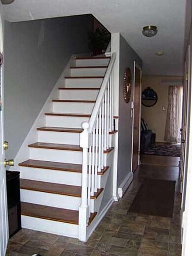 Foyer.