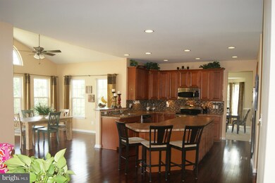 7484 Edington Dr, Warrenton, VA 20187 - photo 6