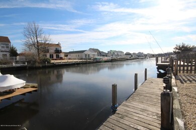 51 Spinnaker Ct, Bayville, NJ 08721 - photo 4