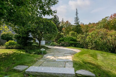 2 Park Cir Cape Elizabeth ME-large-009-0