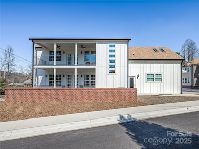 60 Skyview Dr, Saluda, NC 28773 - photo 3