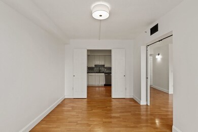 250 Hammond Pond Pkwy unit 516S, Chestnut Hill, MA 02467 - photo 4