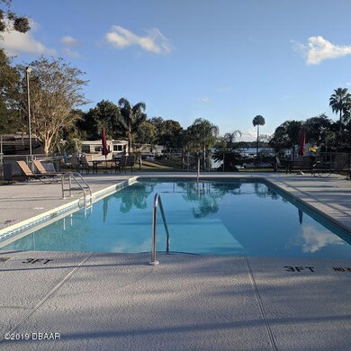 1074 Pool