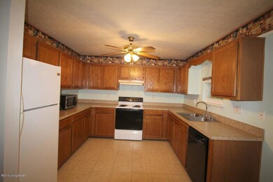 7809 Appleview Ln, Louisville, KY 40228 - photo 4