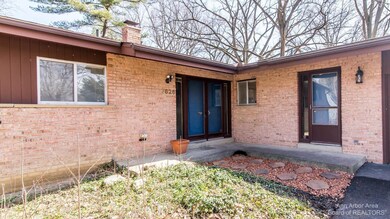 7626 Forest St, Dexter, MI 48130 - photo 5