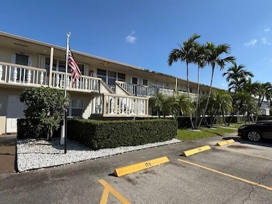 168 Northampton I unit 1680, West Palm Beach, FL 33417 - photo 3