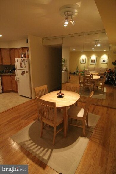 7815 Enola St unit 102, McLean, VA 22102 - photo 5