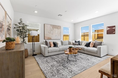 161 Ericson St, Vallejo, CA 94503 - photo 2