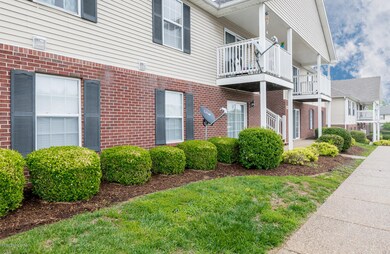 165 Central Blvd unit 50, Mount Washington, KY 40047 - photo 2
