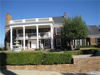 Colonial Mansion