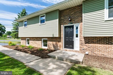 14 Jameslee Dr, Chambersburg, PA 17202 - photo 4