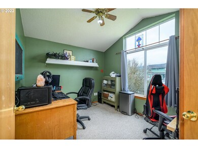 104 NE Blair St, Sheridan, OR 97378 - photo 5