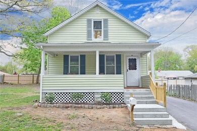 101 Brentwood Ave, Warwick, RI 02886 - photo 2