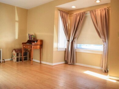 8 Waverly St, Essex Junction, VT 05452 - photo 6