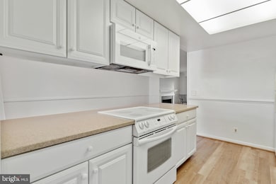 3638 Edelmar Terrace unit 123-B, Silver Spring, MD 20906 - photo 3