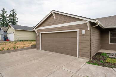 7448-Everwood-St-NE-7