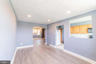 541 Randolph St, Camden, NJ 08105 - photo 7