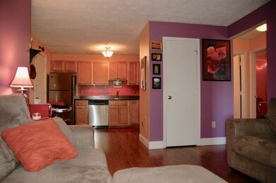 555 Calef Rd unit 7, Manchester, NH 03103 - photo 5