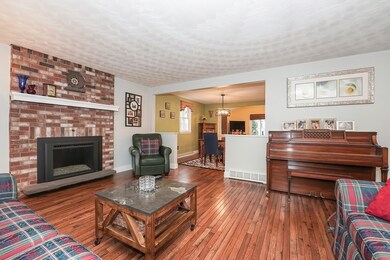 1 Robbern Rd, Hopkinton, MA 01748 - photo 4