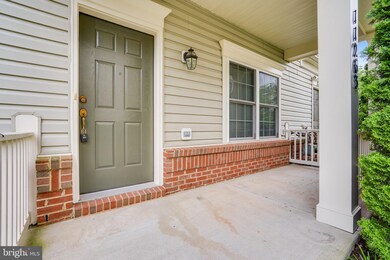 11263 Wortham Crest Cir, Manassas, VA 20109 - photo 2