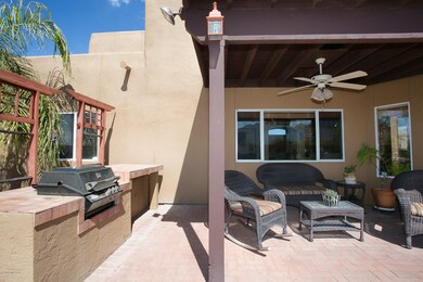 CUTE PATIO